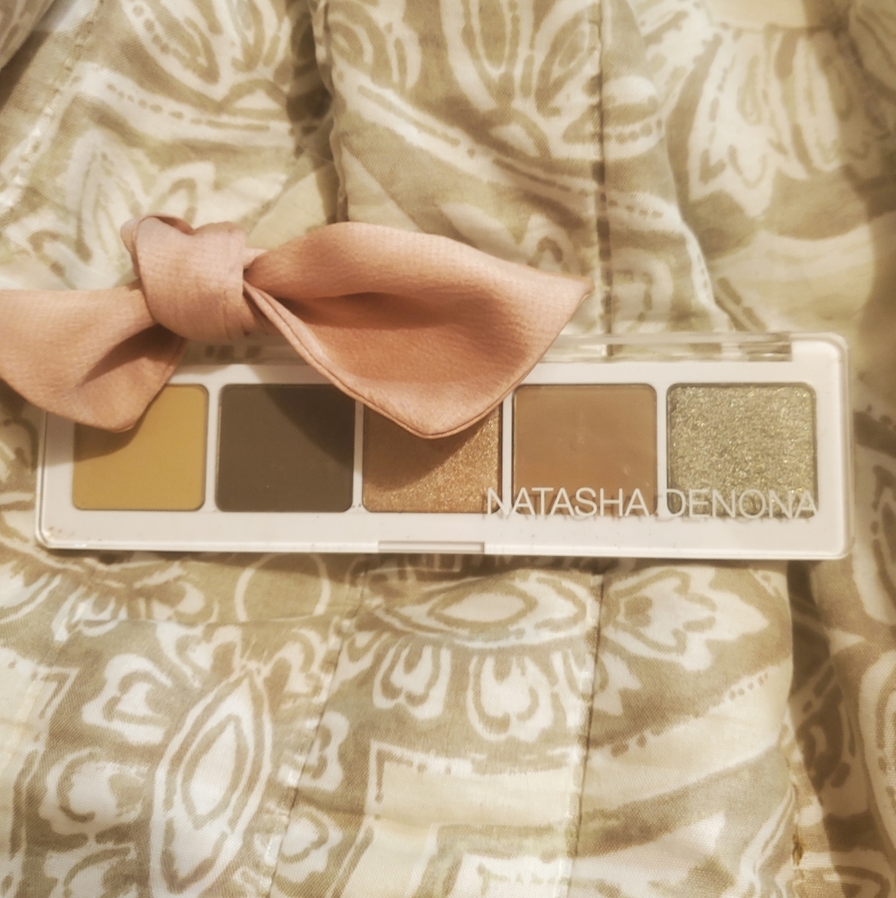 Natasha denona eyeshadow pallette